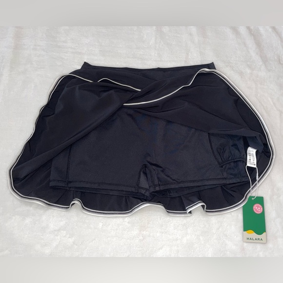 BNWT HALARA Large Black Skort with White Piping Shorts Skirt Golf Tennis Cute - Picture 2 of 7